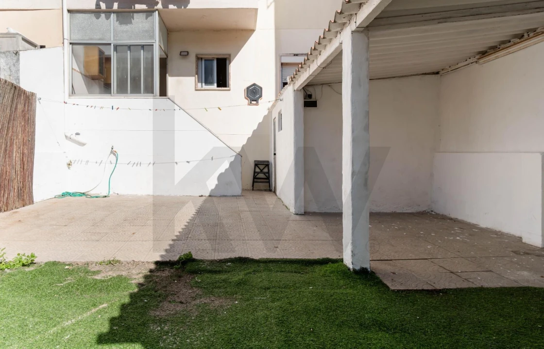 Apartamento T2 para Venda em Seixal, Arrentela e Aldeia de Paio Pires Foto 23