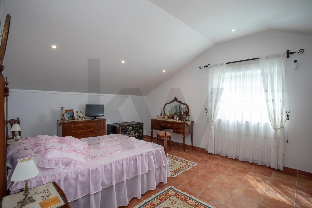 Moradia T4 para Venda em Santa Maria e São Miguel, São Martinho, São Pedro Penaferrim Foto 49