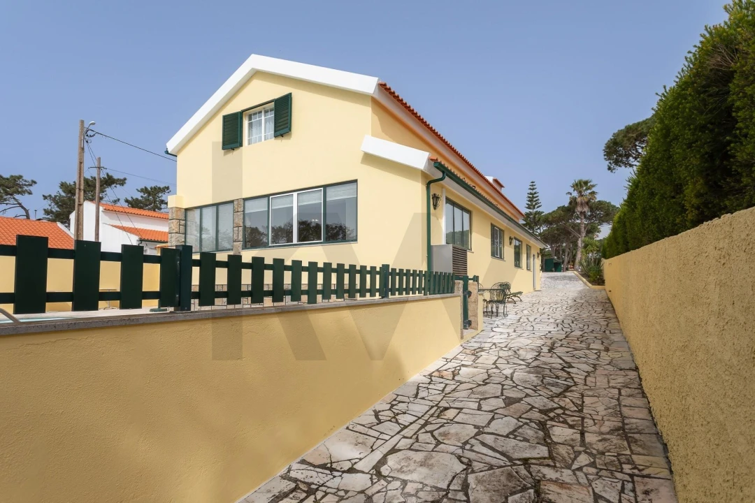 Moradia T4 para Venda em Santa Maria e São Miguel, São Martinho, São Pedro Penaferrim Foto 10