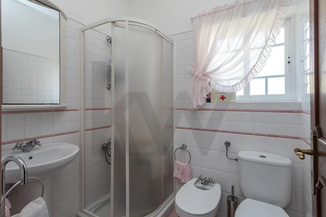 Moradia T4 para Venda em Santa Maria e São Miguel, São Martinho, São Pedro Penaferrim Foto 36