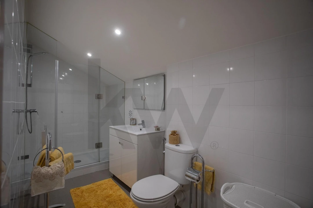 Moradia T4 para Venda em Santa Maria e São Miguel, São Martinho, São Pedro Penaferrim Foto 47