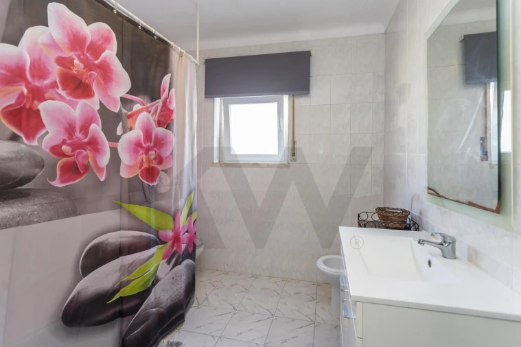 Apartamento T3 para Venda em Amora Foto 24