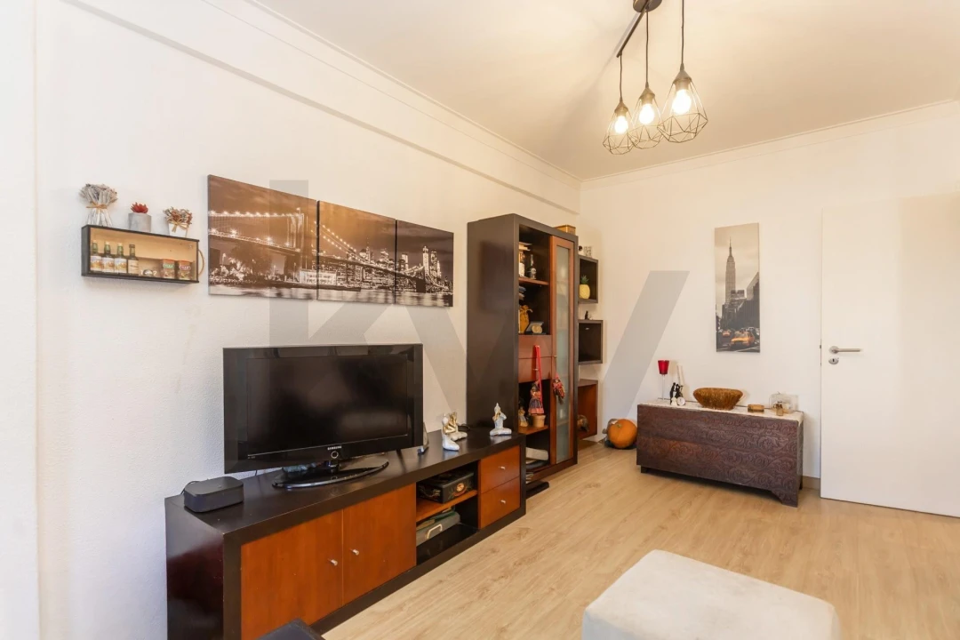 Apartamento T3 para Venda em Amora Foto 4