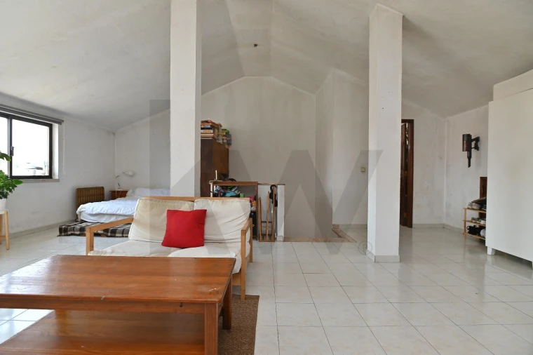 Moradia T5 para Venda em Algueirão-Mem Martins Foto 30