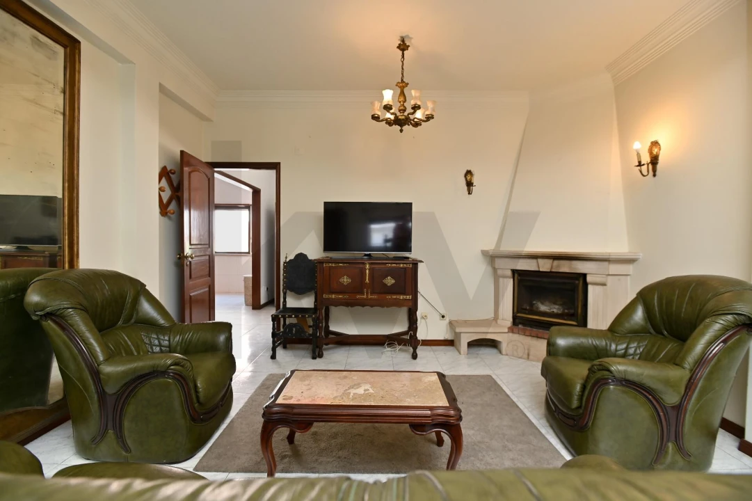 Moradia T5 para Venda em Algueirão-Mem Martins Foto 6