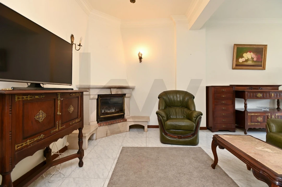 Moradia T5 para Venda em Algueirão-Mem Martins Foto 5