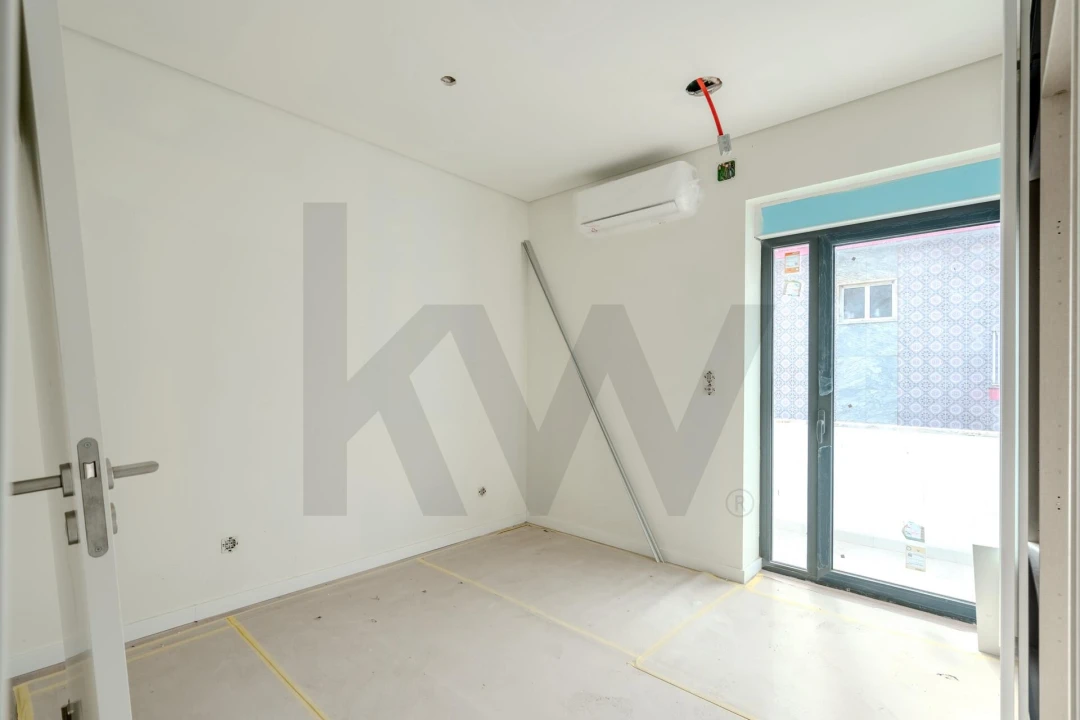 Apartamento T2 para Venda em Ramada e Caneças Foto 7