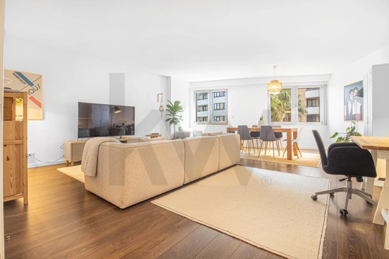 Apartamento T3 para Venda em Loures Foto 2