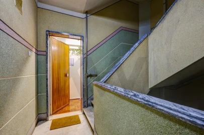 Apartamento T2 para Venda em Agualva e Mira-Sintra
