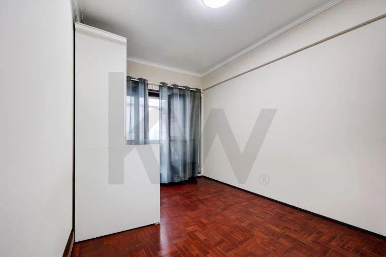 Apartamento T2 para Venda em Agualva e Mira-Sintra Foto 10