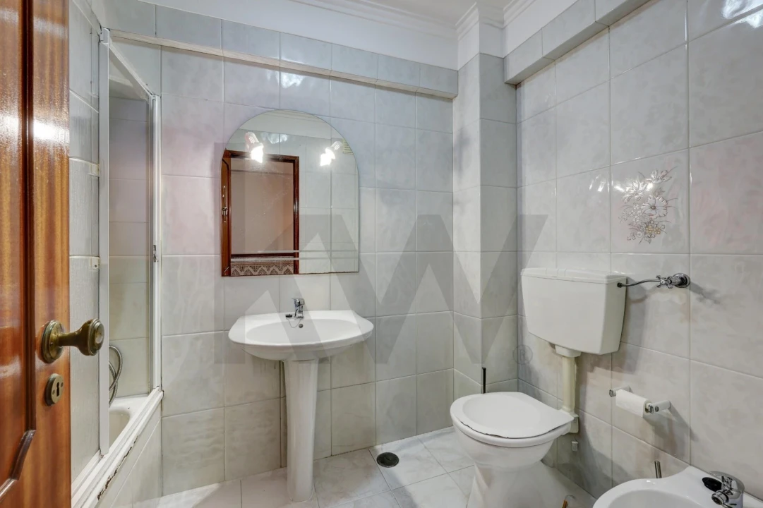 Apartamento T2 para Venda em Algueirão-Mem Martins Foto 10