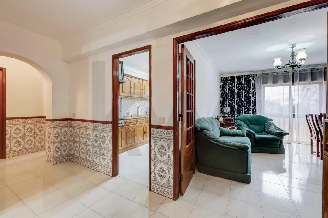 Apartamento T2 para Venda em Algueirão-Mem Martins Foto 5