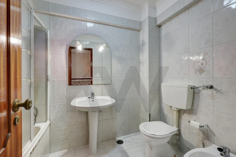 Apartamento T2 para Venda em Algueirão-Mem Martins Foto 10