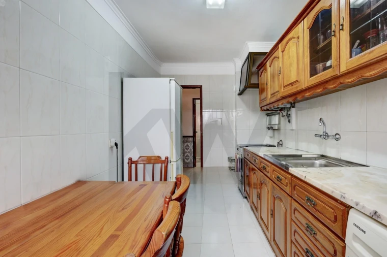 Apartamento T2 para Venda em Algueirão-Mem Martins Foto 8