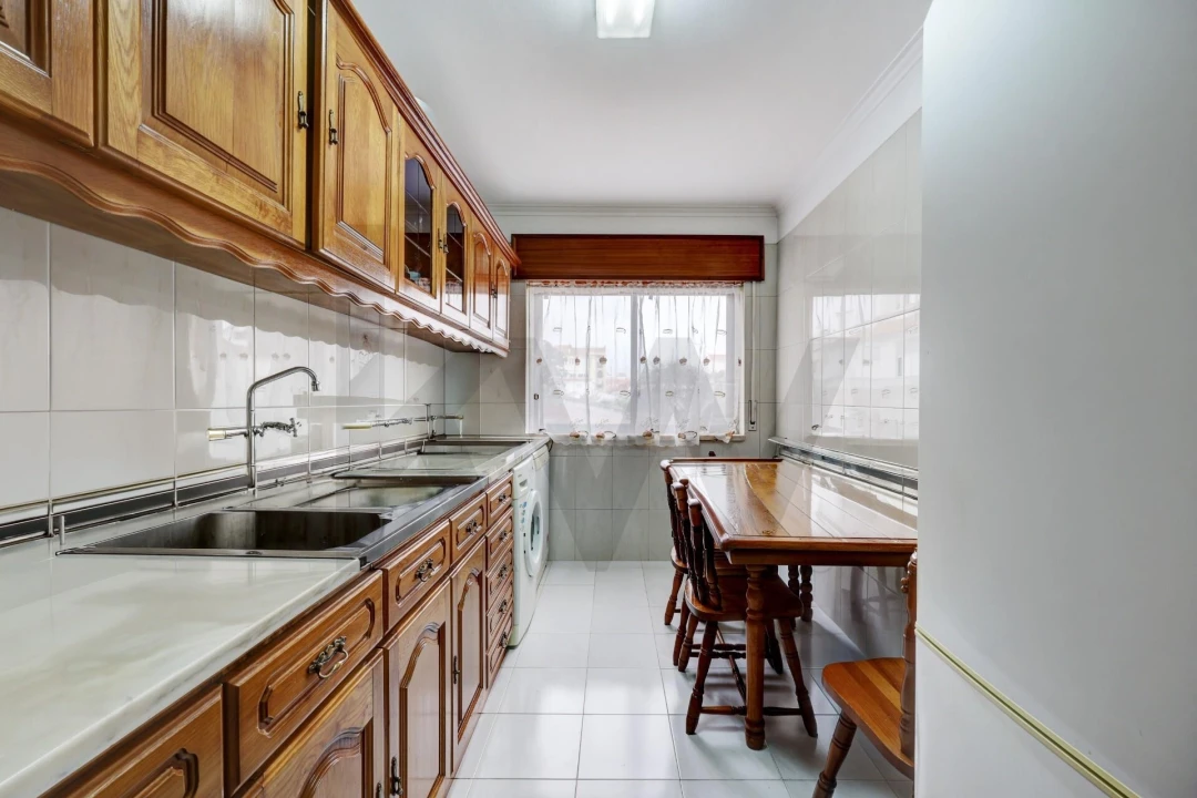 Apartamento T2 para Venda em Algueirão-Mem Martins Foto 7