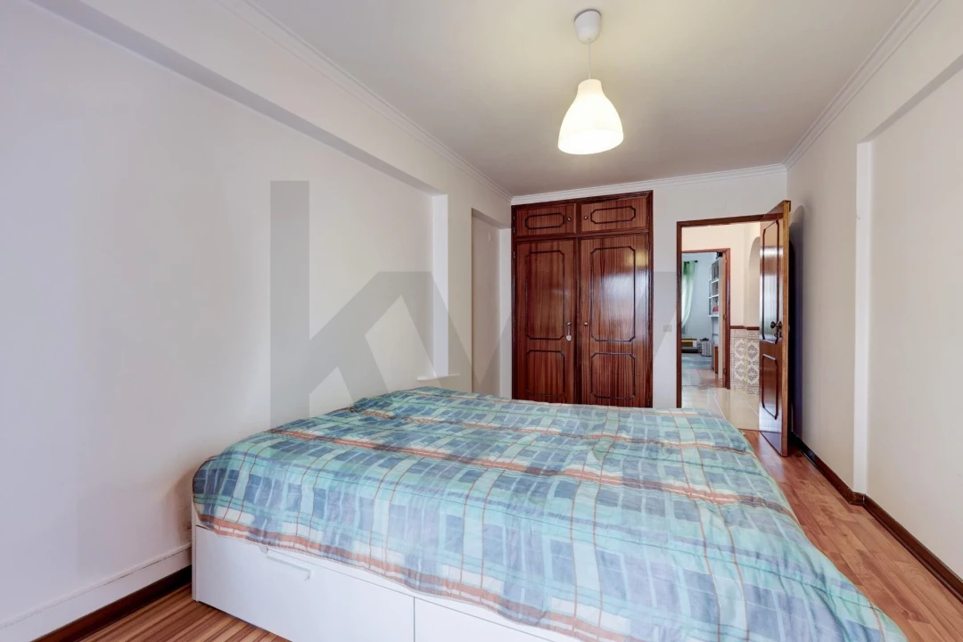 Apartamento T2 para Venda em Algueirão-Mem Martins Foto 12