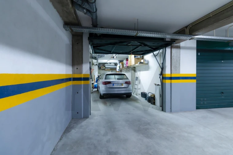 Apartamento T3 para Arrendamento em Pedrouços Foto 41