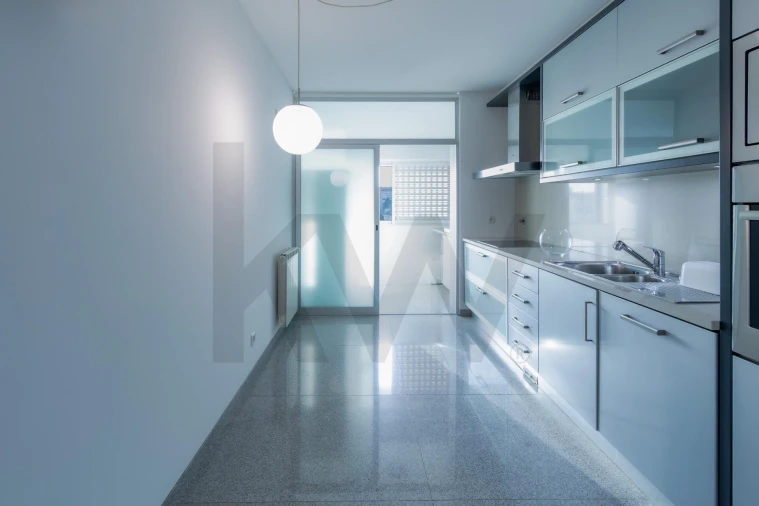 Apartamento T3 para Arrendamento em Pedrouços Foto 24