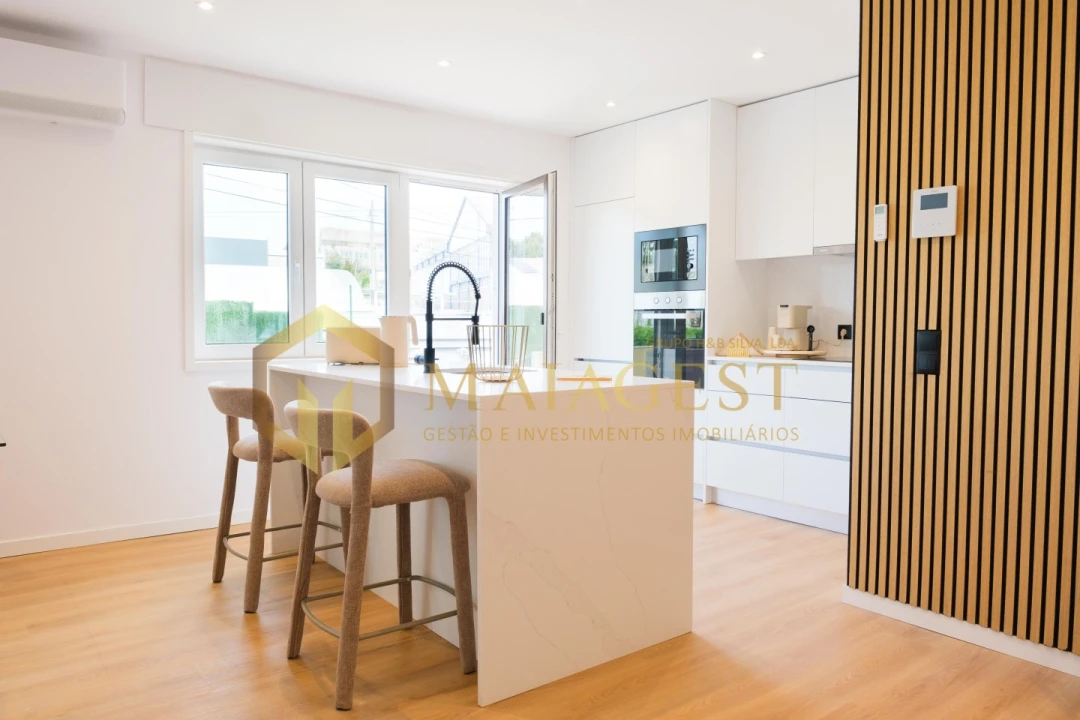 Moradia T3 para Venda em Gulpilhares e Valadares Foto 1