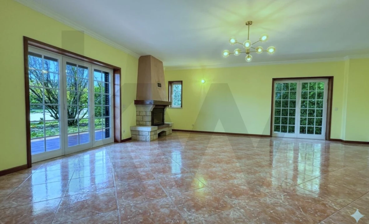 Apartamento T2 para Arrendamento em Amarante (São Gonçalo), Madalena, Cepelos e Gatão Foto 2