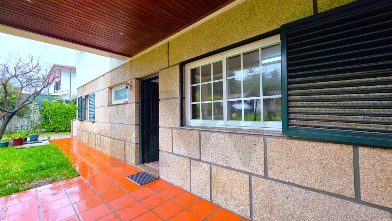 Apartamento T2 para Arrendamento em Amarante (São Gonçalo), Madalena, Cepelos e Gatão Foto 22