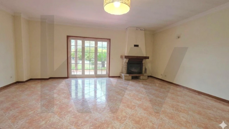 Apartamento T2 para Arrendamento em Amarante (São Gonçalo), Madalena, Cepelos e Gatão Foto 5