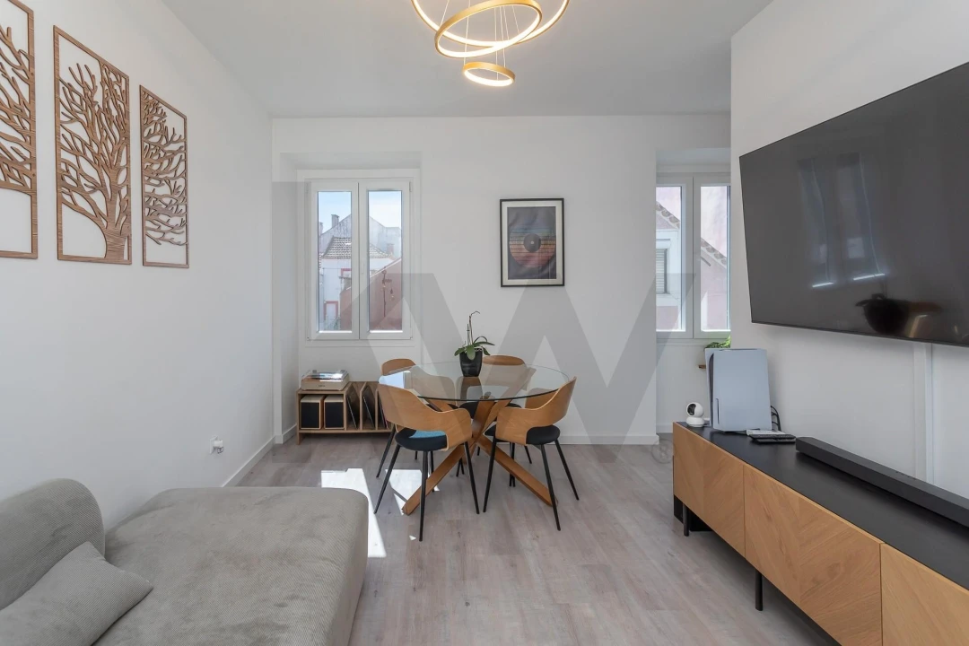 Apartamento T1 para Venda em Barreiro e Lavradio Foto 1