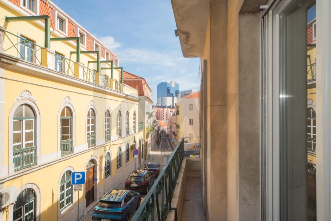 Apartamento T3 para Arrendamento em Campolide Foto 1