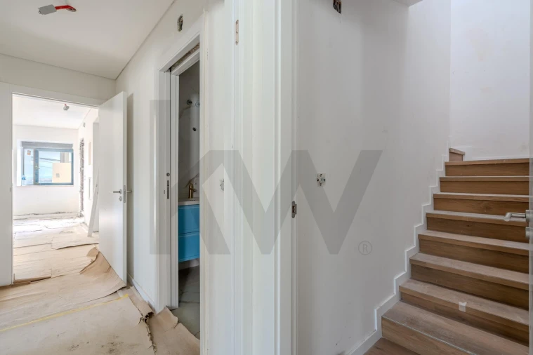 Moradia T2 para Venda em Ramada e Caneças Foto 16