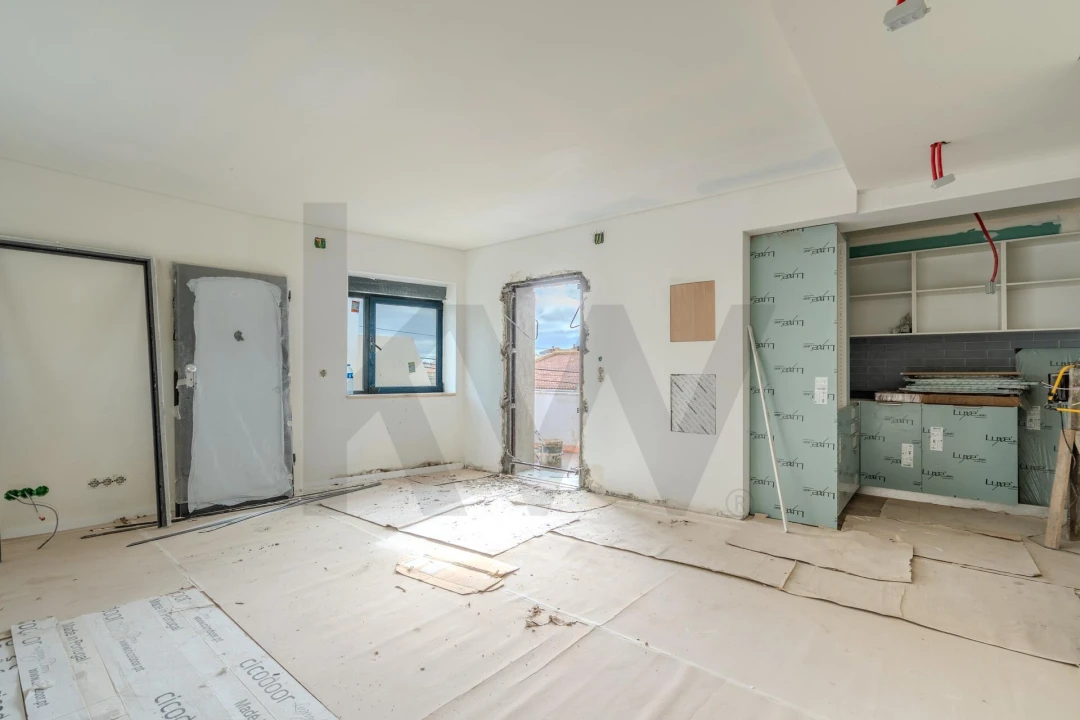 Moradia T2 para Venda em Ramada e Caneças Foto 4