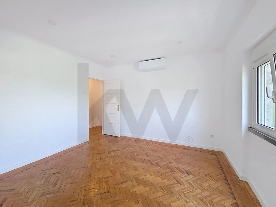 Apartamento T4 para Venda em Romeira e Várzea Foto 12