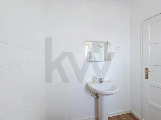 Apartamento T4 para Venda em Romeira e Várzea Foto 16