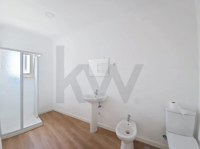 Apartamento T4 para Venda em Romeira e Várzea Foto 14