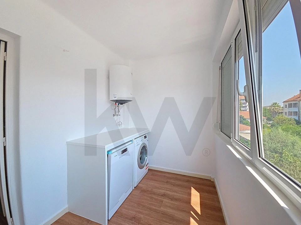 Apartamento T4 para Venda em Romeira e Várzea Foto 8