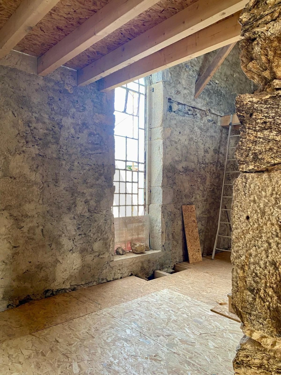 Moradia T5 para Venda em Vila de Cucujães Foto 2