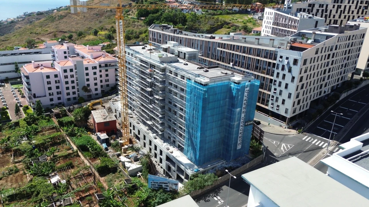 Apartamento T1 para Venda em São Martinho Foto 5