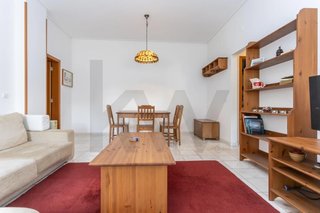 Apartamento T2 para Arrendamento em Alcantara Foto 3
