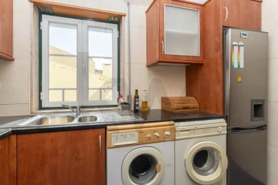 Apartamento T2 para Arrendamento em Alcantara