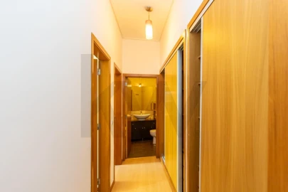 Apartamento T2 para Arrendamento em Alcantara