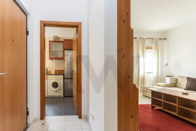 Apartamento T2 para Arrendamento em Alcantara