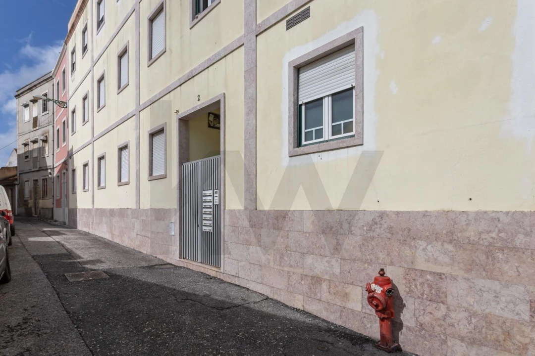 Apartamento T2 para Arrendamento em Alcantara Foto 26