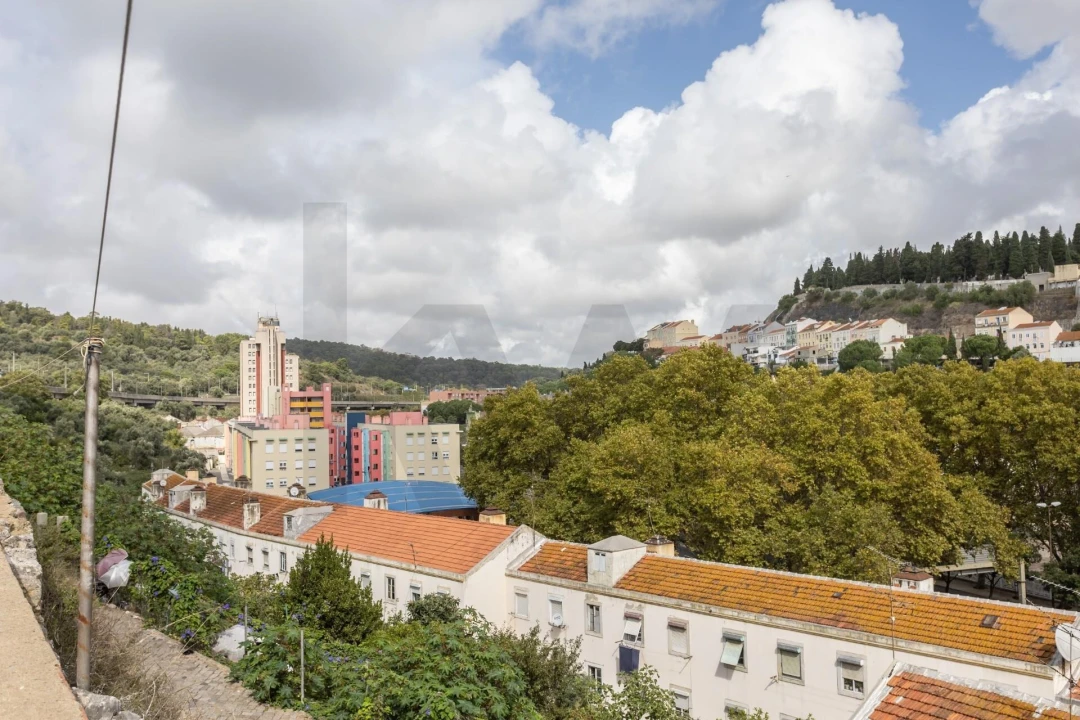 Apartamento T2 para Arrendamento em Alcantara Foto 32
