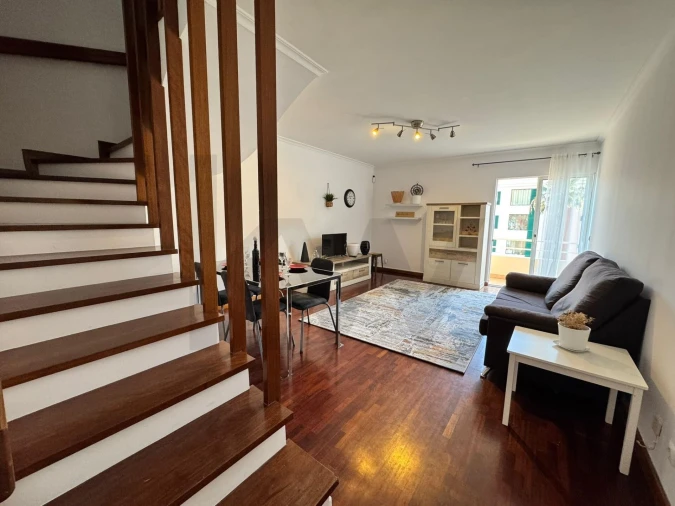 Apartamento T2 para Arrendamento em São Martinho Foto 4