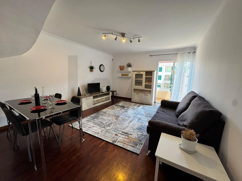 Apartamento T2 para Arrendamento em São Martinho Foto 1