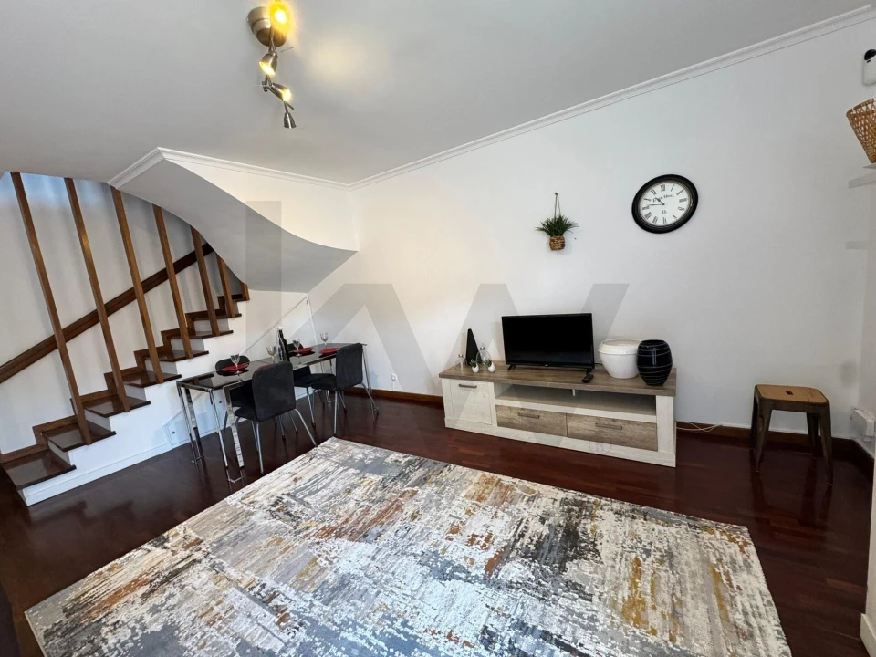 Apartamento T2 para Arrendamento em São Martinho Foto 2