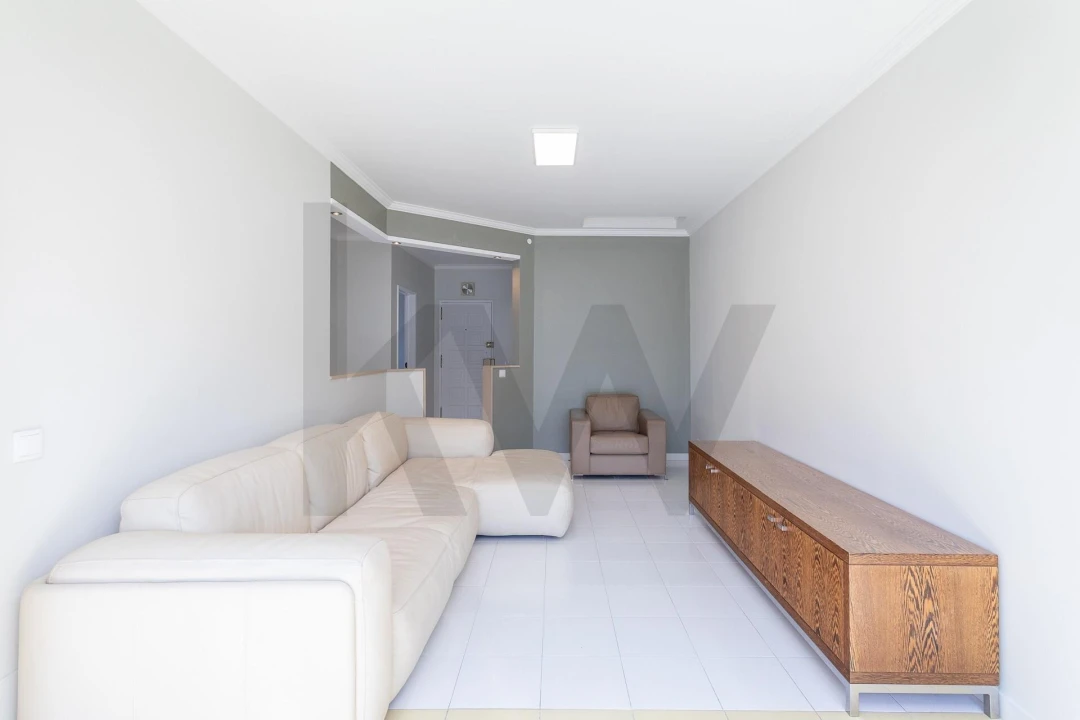 Apartamento T2 para Arrendamento em Alcabideche Foto 6