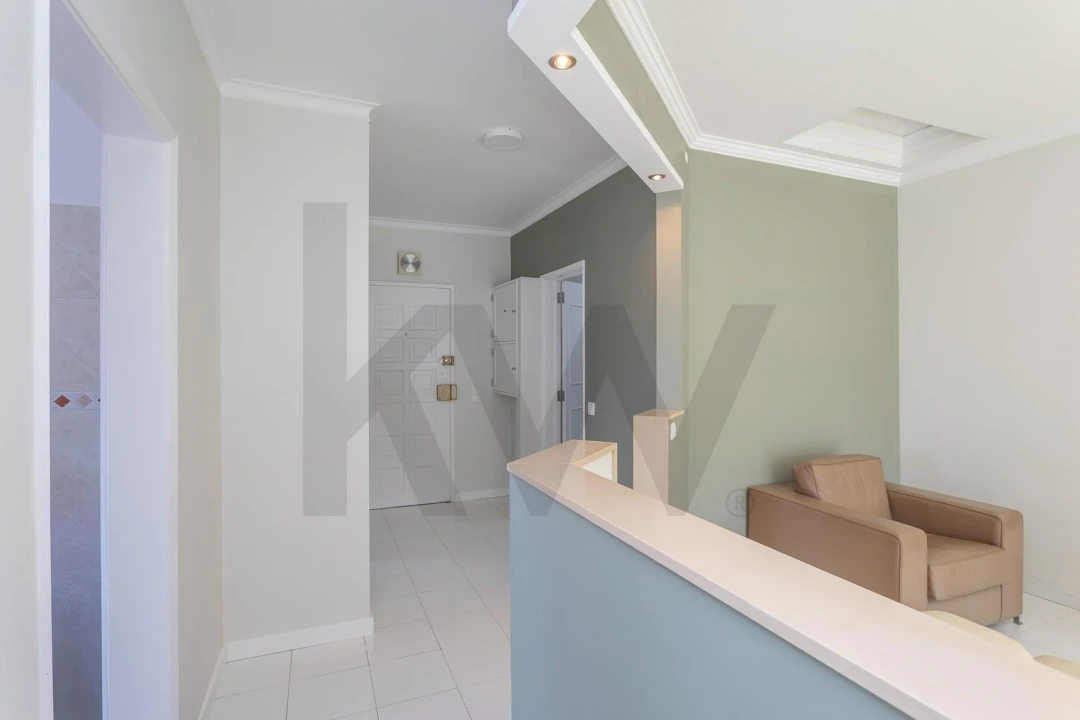 Apartamento T2 para Arrendamento em Alcabideche Foto 2