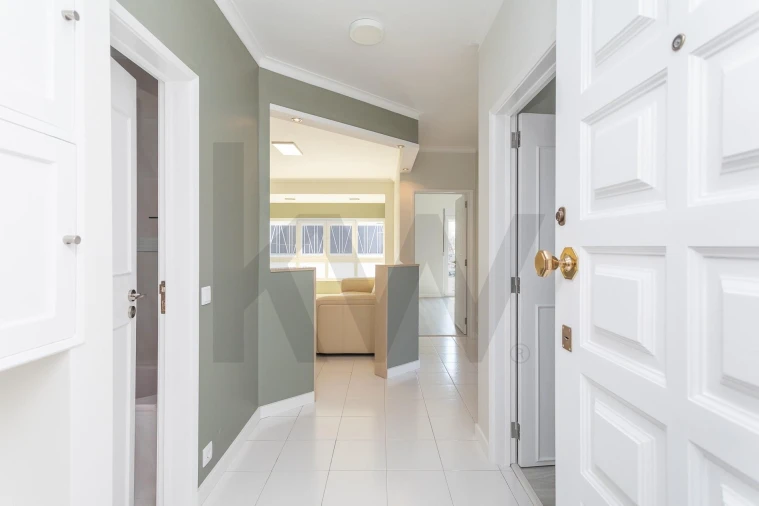 Apartamento T2 para Arrendamento em Alcabideche Foto 1