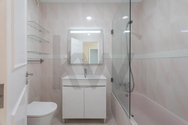 Apartamento T2 para Arrendamento em Alcabideche Foto 18