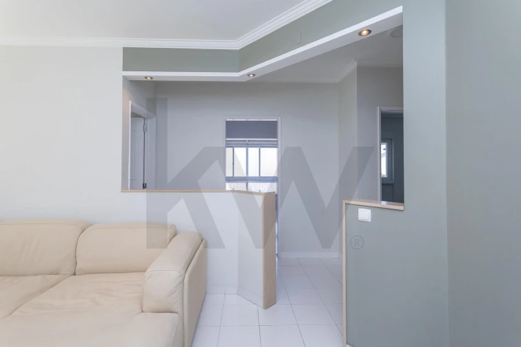 Apartamento T2 para Arrendamento em Alcabideche Foto 7